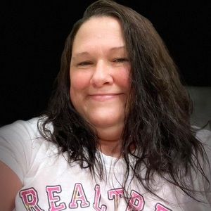 Meet your Posher, Corrine